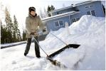 Скребок Fiskars для уборки снега (143050)